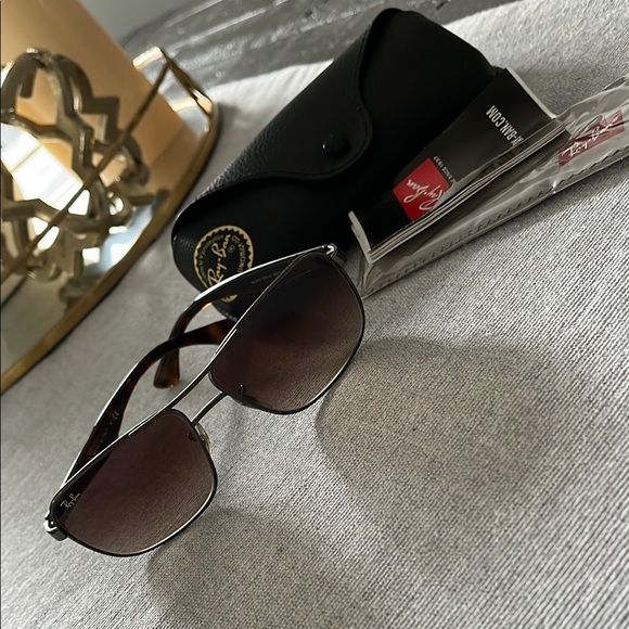 Ray-Ban Navigator Sunglasses